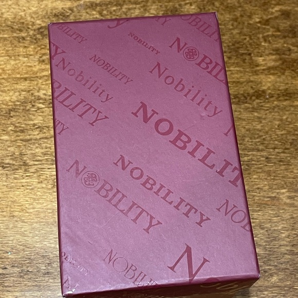 Sleigh of toys, Bejeweled Enamel Trinket Boxes. - Picture 3 of 12